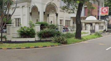 tampak depan rumah mewah di jl.panglima polim