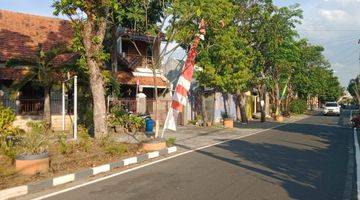 Gambar 2 Rumah Tengah Kota Semarang Sebelah Gerbang Tol 