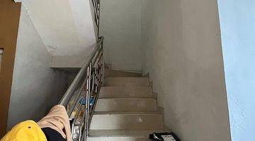 Gambar 3 Dijual Rumah Second 2lt di Pitara Cipayung, Depok