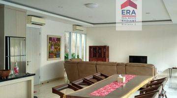 Gambar 2 Rumah 2 Lantai Bagus Semi Furnished di Jl. Puri Mutiara, Kemang