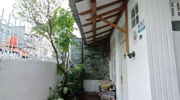 Gambar 3 Rumah 2 Lantai Semi Furnished di Jl. Hj Nawi, Jakarta Selatan