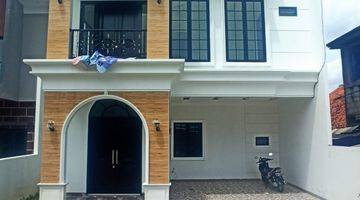 Gambar 2 Rumah Siap Huni American Style Dalam Cluster Jakarta Selatan