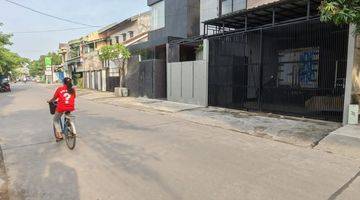 Gambar 4 Di Jual Rumah Mewah 3 Lantai Dekat Simpang Lima