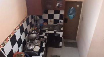 dapur dijual rumah 2 lantai komplek