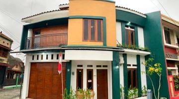 Gambar 1 Dijual Homestay Kos Ekslusif 7 Kamar Furnished Dengan Pool Langsung Cuan