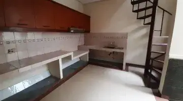 Gambar 1 Disewakan Rumah Di Kebayoran Baru Pd013499 