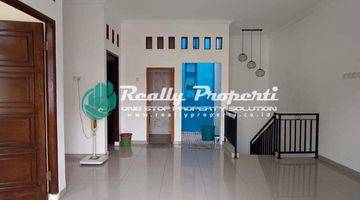 Gambar 5 Disewakan Rumah Modern Minimalis 2 Lantai Semi Furnished Di Pondok Kelapa