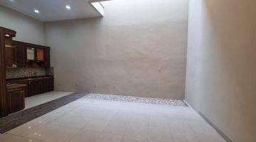 Gambar 5 Dijual Rumah Mewah di Puri Indah, Jakbar Lt 8x22 Lb 400 An 2.5 Lantaishm