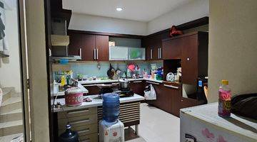 Gambar 4 Dijual Town House Cordoba Lt 8x15m, 3 Lantai, Cck Utk Usaha, Pinggir Jln Shm