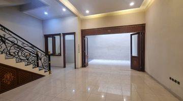 Gambar 1 Dijual Rumah Mewah di Puri Indah, Jakbar Lt 8x22 Lb 400 An 2.5 Lantaishm