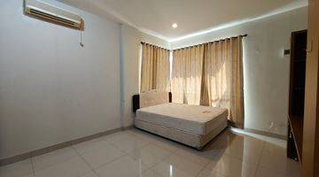 Gambar 1 Rumah Hook Sukajadi 400 M2 View Golf Batam Centre 2 Lantai