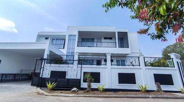 Gambar 1 Vila Mewah Ekslusif Siap Huni Full Furnished di Kota Bunga Puncak