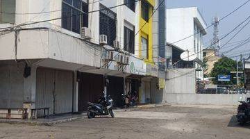 Gambar 1 Dijual ruko 3.5lantai strategis pinggir jalan tomang raya