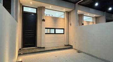 Gambar 2 Dijual Cepat Rumah Bagus 2lt Sektor 7a