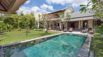 Gambar 1 For Sale Homey Villa With Spacious Garden At Kerobokan