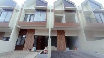 Gambar 1 Rumah 2 Lantai Skandinavia modern nempel Graha raya Bintaro 