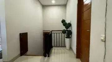 Gambar 2 DIjual Rumah Baru Direnovasi Di Pondok Labu (PD013374)