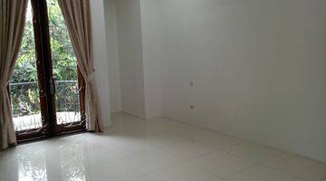 Gambar 2 Luxury house in Kemang area ready