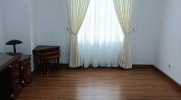 Gambar 2 Istana Sahid Apartment 3 Bed Rooms, Fully Funished, Renovated