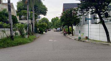 Gambar 3 Rumah Tua Hitung Tanah Hook Puri Indah Jl Kembang Elok