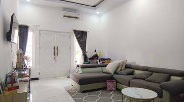 Gambar 3 Dijual Rumah Secon Classic Dalam Cluster