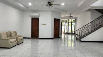 Gambar 5 For Rent Rumah Senopati Lt 300 Lb 450 5 Kt 3 Km Shm 2 Lt