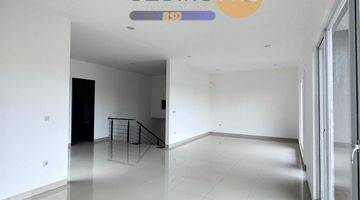 Gambar 4 Dijual Rumah 3 Lantai Rapih Di Alam Sutera