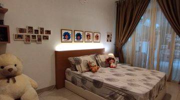kamar tidur rumah asri kebayoran residence bintaro,
