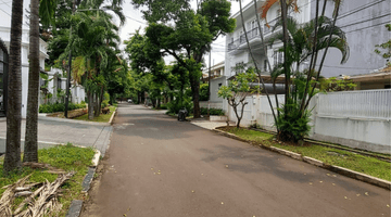 Gambar 2 Rumah lama layak huni di area wijaya kebayoran baru