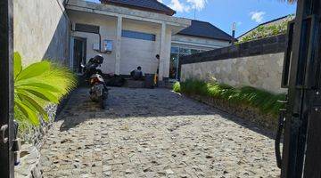 Gambar 1 Disewakan Villa Modern Fully Furnished Berlokasi Legian Dewi Sri.