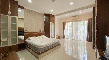 Gambar 5 Hunian Mewah Furnished Dengan Private Pool Di Komplek Cirendeu