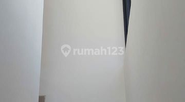 Gambar 4 Disewakan rumah di pik 2 