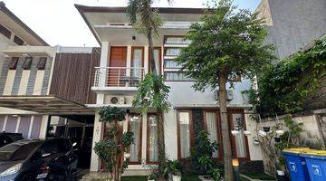 Gambar 1 Rumah Dalam Townhouse Eksclusive pinggir jalan Jakarta selatan