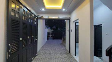 garasi/carport dijual rumah cluster dekat mall