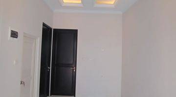 kamar tidur rumah modern classic lokasi strategis
