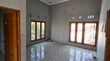 Gambar 4 Rumah Kadipiro Banjarsari Dekat Rsud Ngipang 