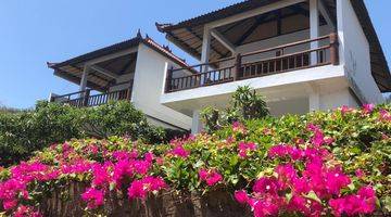 Gambar 2 For sale 8 br  villa beach front in amed fantastische view