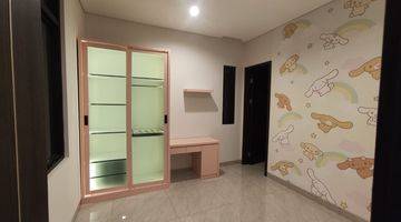 Gambar 4 Rumah Mewah Full Furnished Di Jual di Summarecon Bekasi