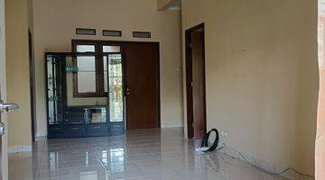 Gambar 2 Rumah Hook di Jual di Cluster Aralia, Harapan Indah, Bekasi