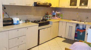 Gambar 2 Rumah Dijual di Gading Residence, Kelapa Gading, 2 Lantai Unfurnished SHM 3br