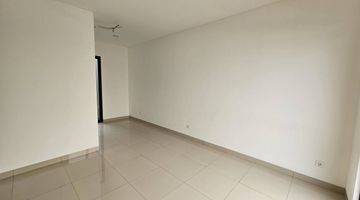 Gambar 4 Dijual Rumah Baru Depan Taman Mahakam The Signature Jakarta Garden City