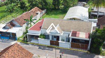 Gambar 2 Jual Rumah Dengan Tempat Usaha Dan Kebun Jalan Besi Ngaglik