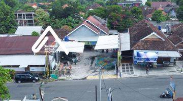 Gambar 1 Rumah Dan Tempat Usaha Jalan Kaliurang Pinggir Jalan 