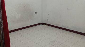 Gambar 3 Dijual Ruko 3 Lantai Strategis di Jl. Veteran, Solo