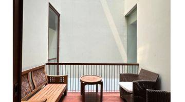 Gambar 5 Rumah 3 Lantai Area Senopati, Jakarta Selatan, Siap Huni, Kondisi Terawat, Sudah Furnished