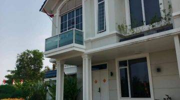 Gambar 1 Di Jual Cepat Rumah Hoek Semifurnish 2 Lantai Di Cluster Regalia, Swan Lavon City. 