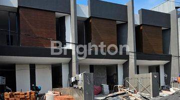 Gambar 1 3 unit rumah baru Kutisari INDAH 2M an