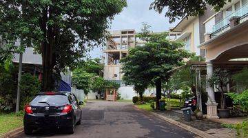 Gambar 4 The Icon Rumah Lebar 10 Ada Taman Samping Dan Belakang 3.75m