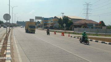 Gambar 4 Tanah di Depan pintu toll jalan narogong