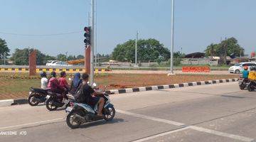 Gambar 1 Tanah di Depan pintu toll jalan narogong